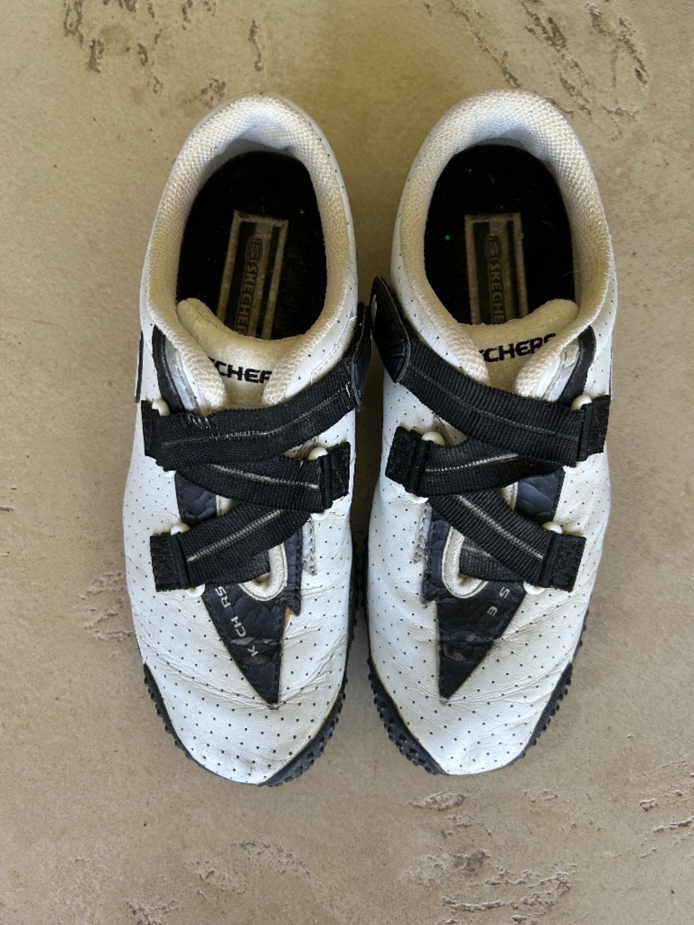 Women’s Sneakers 7.5
